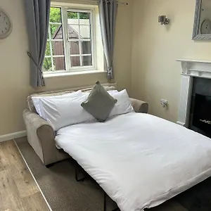 Midsummer Country house